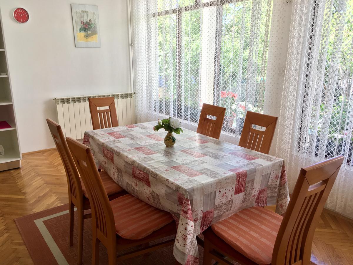 Apartaments Oma & Opa Banjol Εξωτερικό φωτογραφία