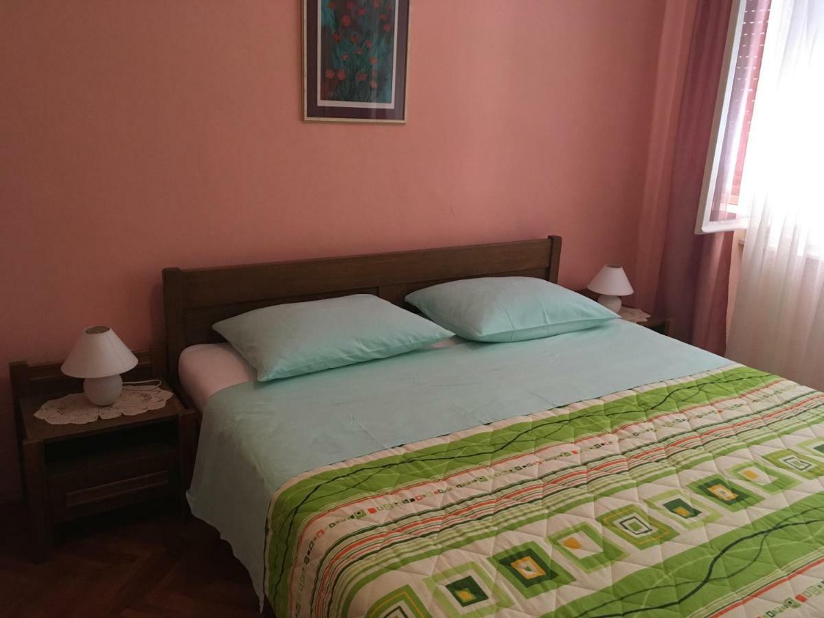 Apartaments Oma & Opa Banjol Εξωτερικό φωτογραφία